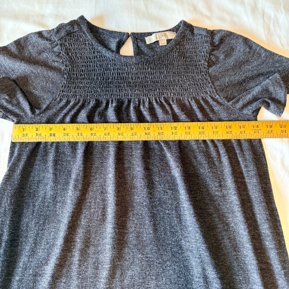 LOFT Dark Heather Gray Short Sleeve Midi Dress Size Medium Petite Minimalist - Picture 4 of 6